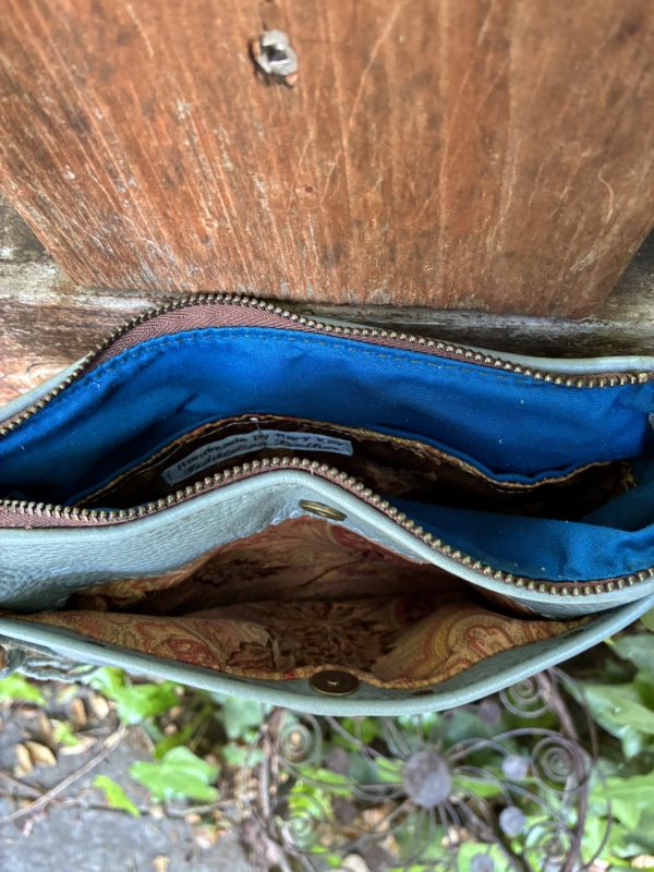 Seamist leather crossbody bag - Image 4