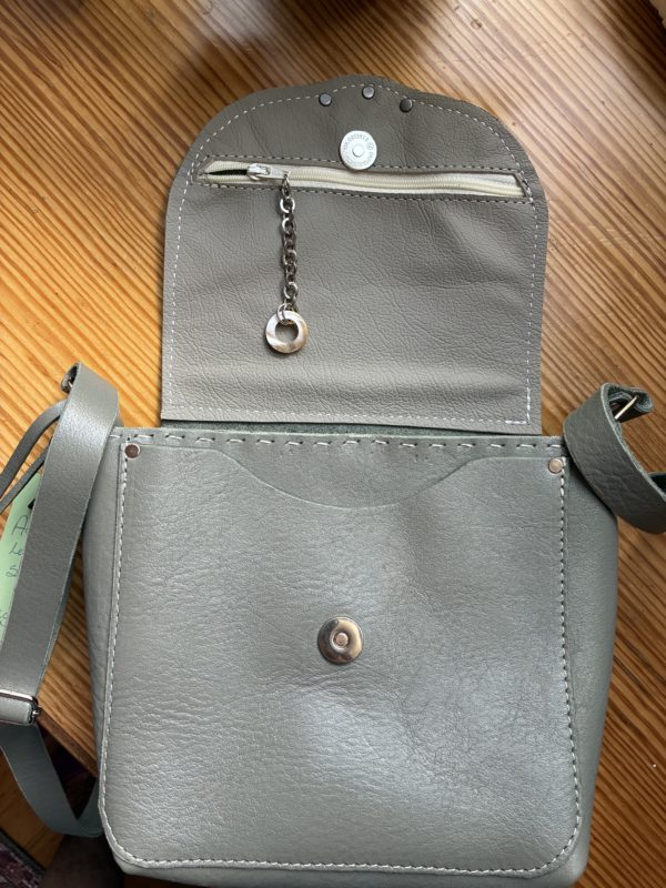 Light aqua leather bag - Image 2